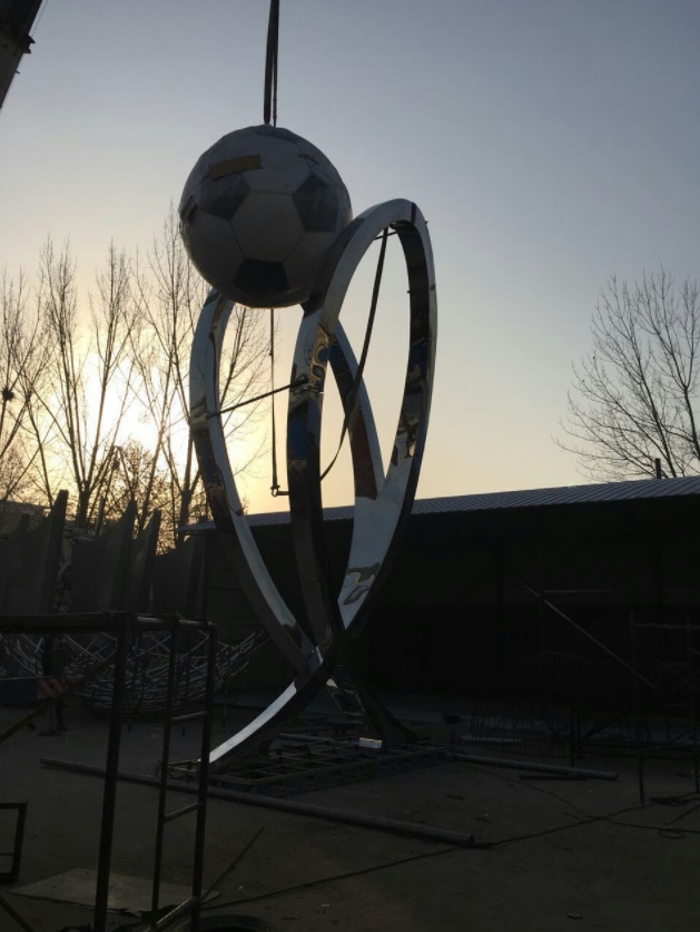 stainless steel Football 2019 detail (1)